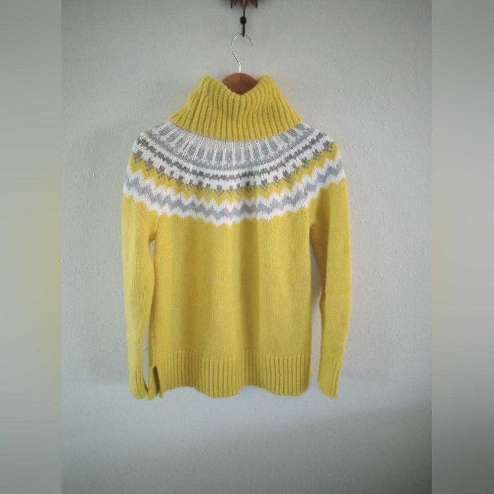 ANN TAYLOR LOFT Yellow Fair Isle Sweater | S - Picture 4 of 7